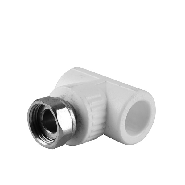 Тройник с накидной гайкой 32х1